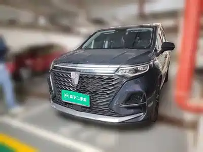 Roewe iMAX8 2022