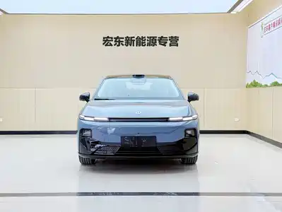 Leapmotor B01 2025