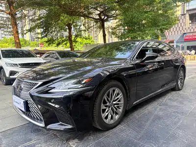 Lexus LS 2020