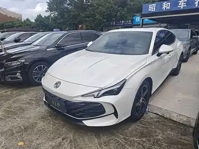 MG MG7 2025