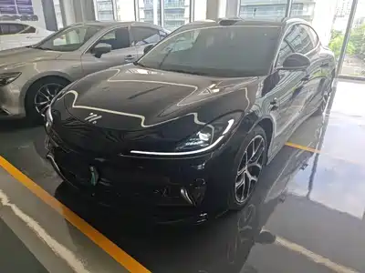 IM Motors L6 2025