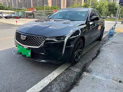 Cadillac CT4 2022