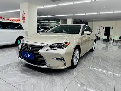Lexus ES 2016