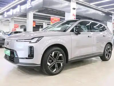 Volvo XC70 Plug-in Hybrid 2026