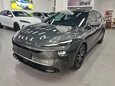 Roewe D6 2025