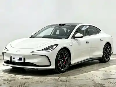 IM Motors L6 2025