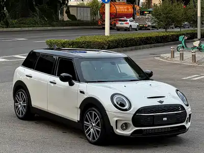 MINI CLUBMAN 2024