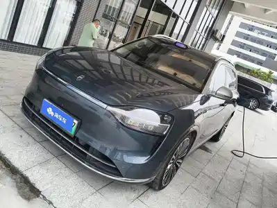 AITO Wenjie M9 2024