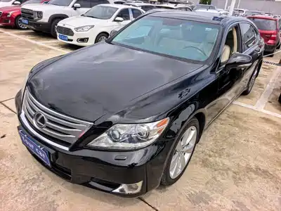 Lexus LS 2010