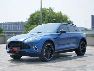 Aston Martin DBX 2022