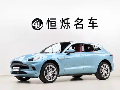 Aston Martin DBX 2022