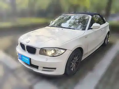 BMW 1 Series (Import) 2011