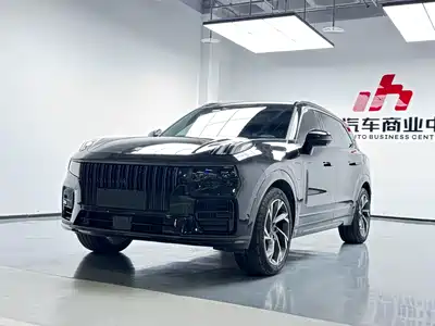 Lynk & Co 09 EM-P 2022