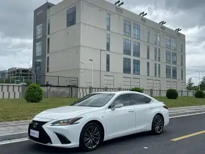 Lexus ES 2018