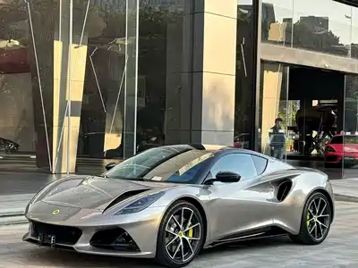 Lotus Cars EMIRA 2025