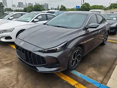 MG MG5 2025