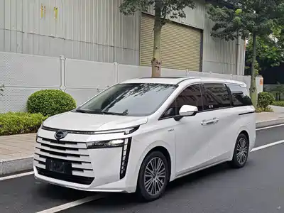 GAC Trumpchi E8 NEV 2025