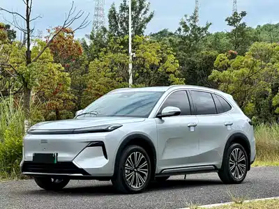 Geely Galaxy Starship 7 EM-i 2025