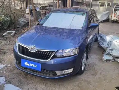 Škoda Rapid Spaceback 2014