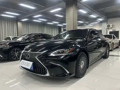 Lexus ES 2021