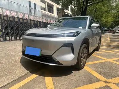 Geely Galaxy Starship 7 EM-i 2025