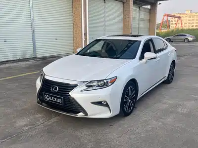 Lexus ES 2016