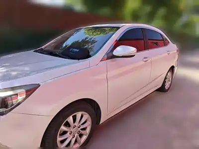 Changan Yuexiang V7 2015