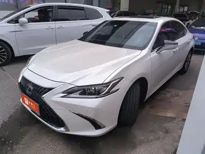 Lexus ES 2024
