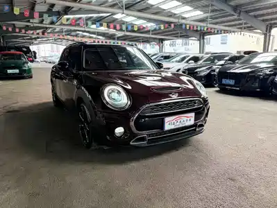 MINI CLUBMAN 2016