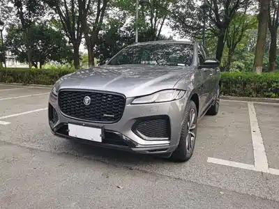 Jaguar F-PACE 2024