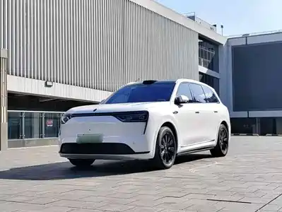 AITO Wenjie M8 2025