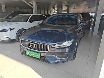 Volvo S60 2022