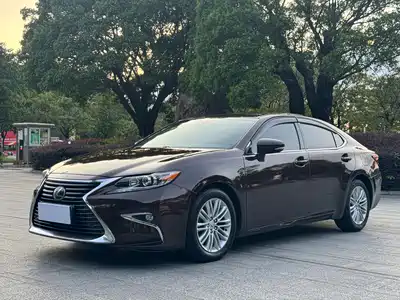 Lexus ES 2016