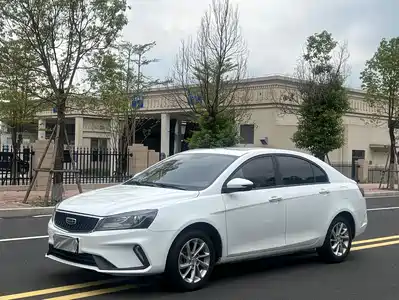 Geely Emgrand 2021