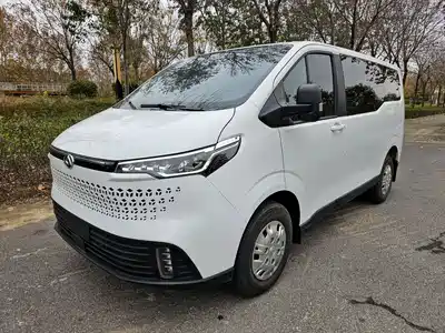 SAIC Maxus Xintu V70 2024