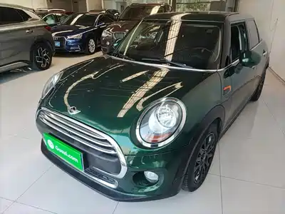 MINI MINI 2018