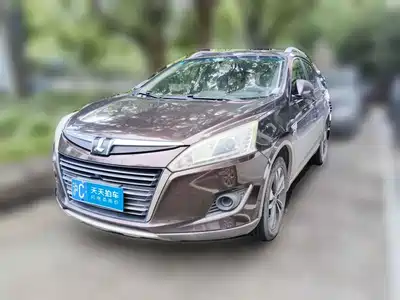 Luxgen U6 SUV 2014