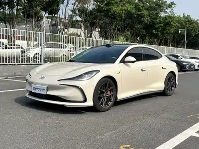 IM Motors L6 2024