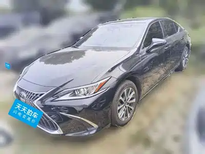 Lexus ES 2024