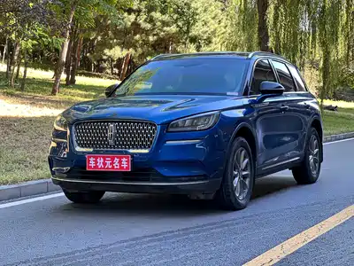 Lincoln Adventurer 2021