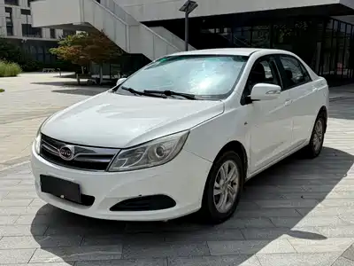 BYD Surui 2015