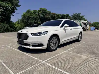 Ford Taurus 2017