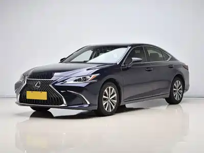 Lexus ES 2020