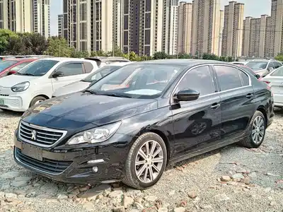Peugeot 408 2015