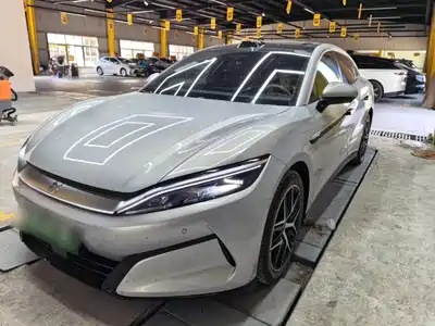 BYD Han L 2025