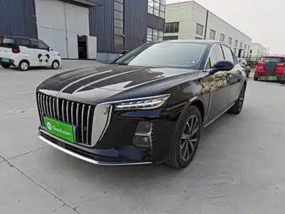 Hongqi H5 PHEV 2025