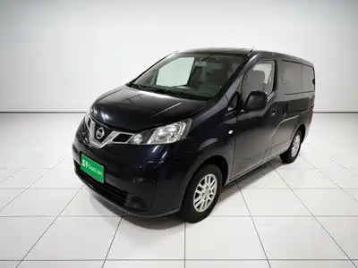 Nissan NV200 2015