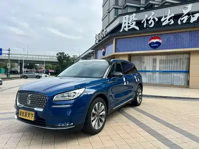 Lincoln Adventurer 2022