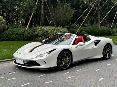 Ferrari F8 2021