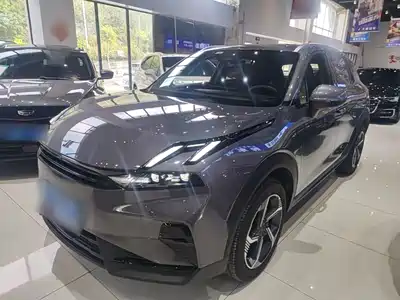 Lynk & Co 06 2025